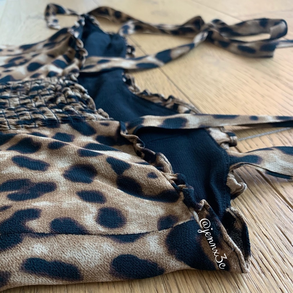 ❌[SOLD]❌Reformation Blanca Top || Leopard 🐆 - Picture 10 of 16